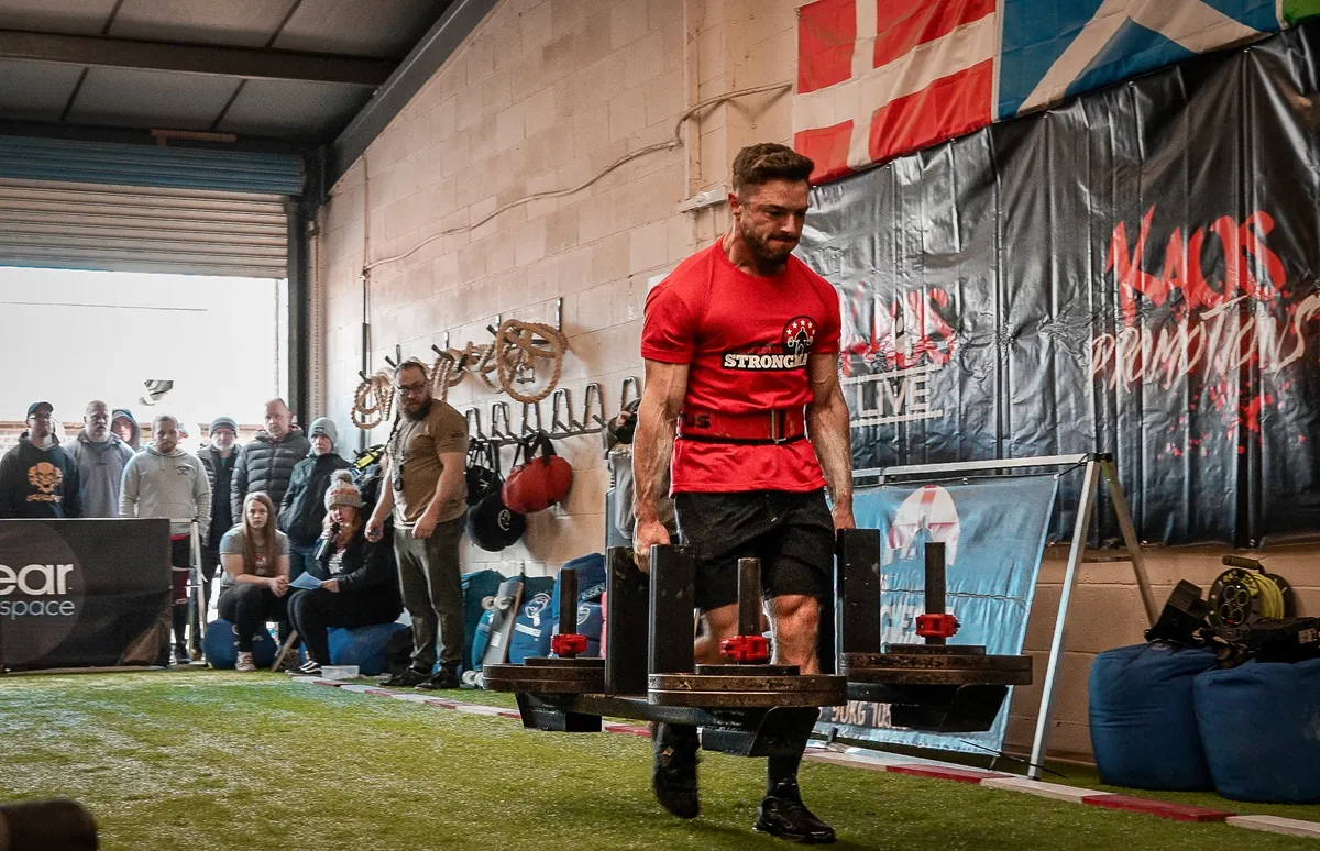 Farmer's walk at competition